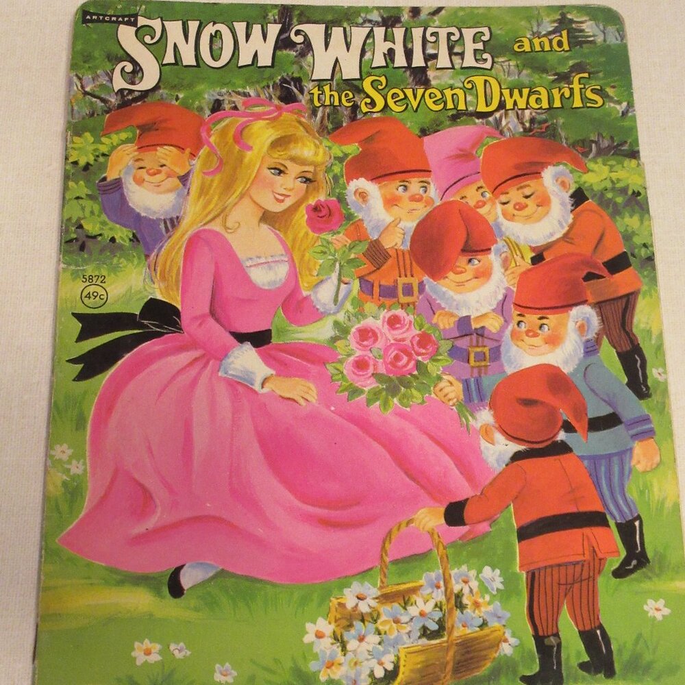 💥BOOK: Vintage 1970 Snow White and the Seven Dwarfs
